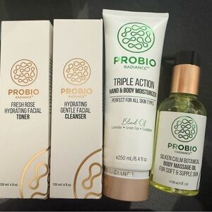 Radiance Triple Action Hand & Body Moisturizer - White (250 mL)